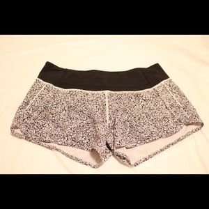 Lululemon shorts in amazing condition